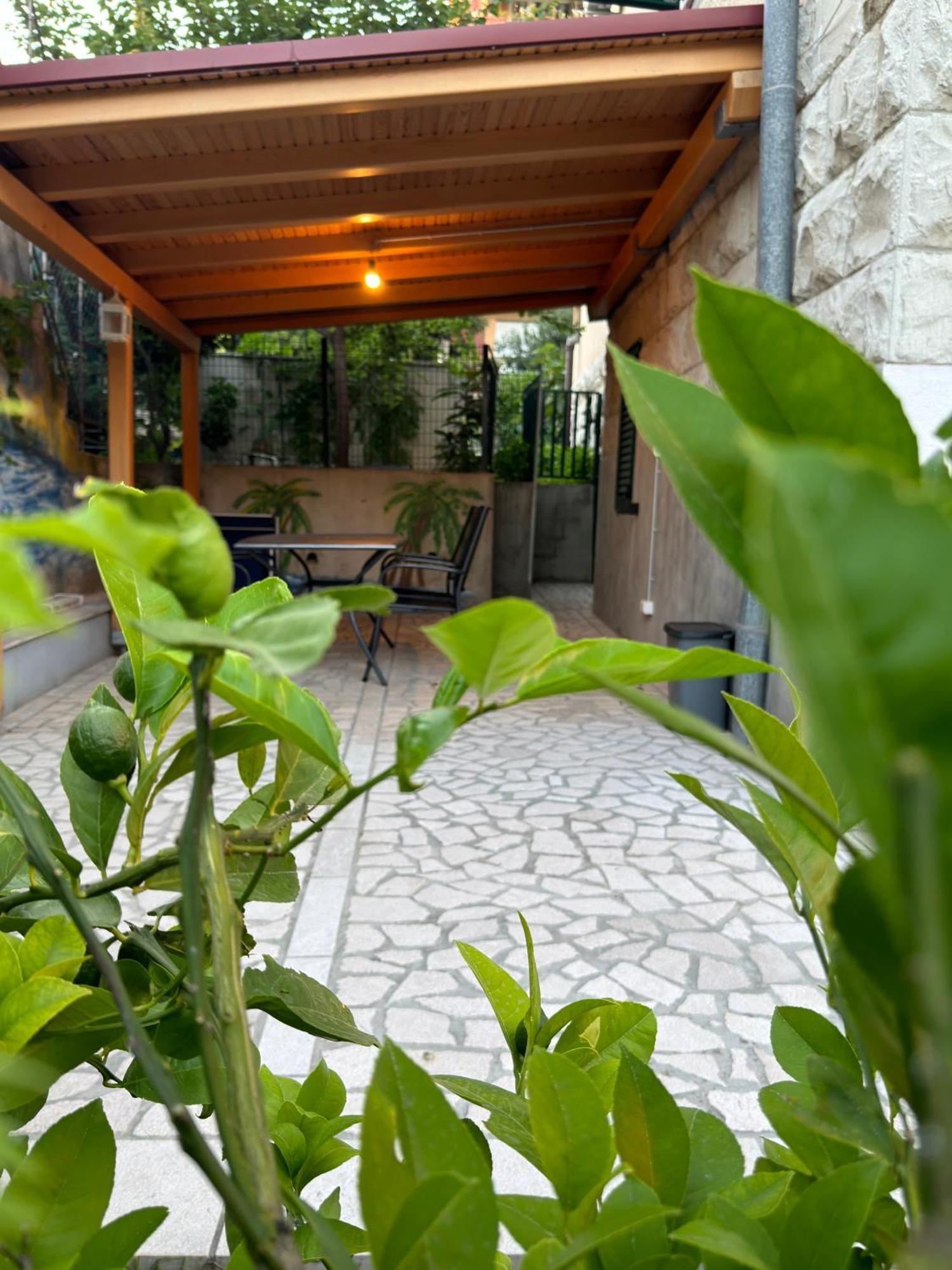 Valentinas Garden Appartement Split Buitenkant foto