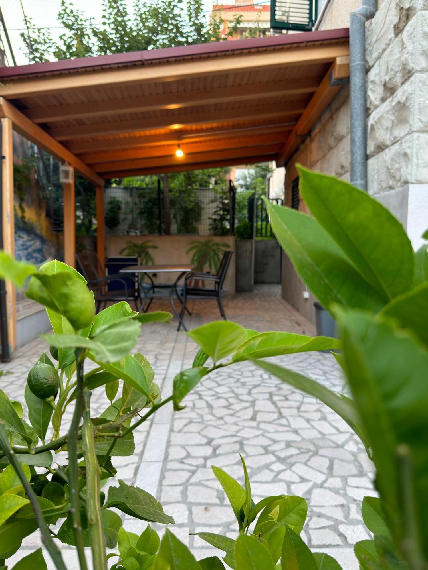Valentinas Garden Appartement Split Buitenkant foto